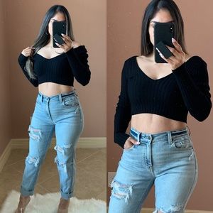 Last 1..ANDREA Knit Long Sleeve Crop Top